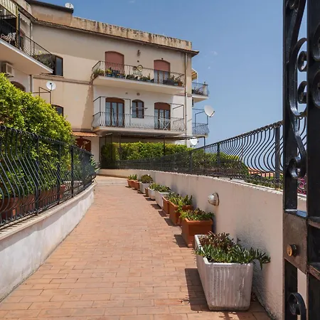 아파트 La Maison De Clotilde