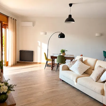 La Maison De Clotilde טאורמינה